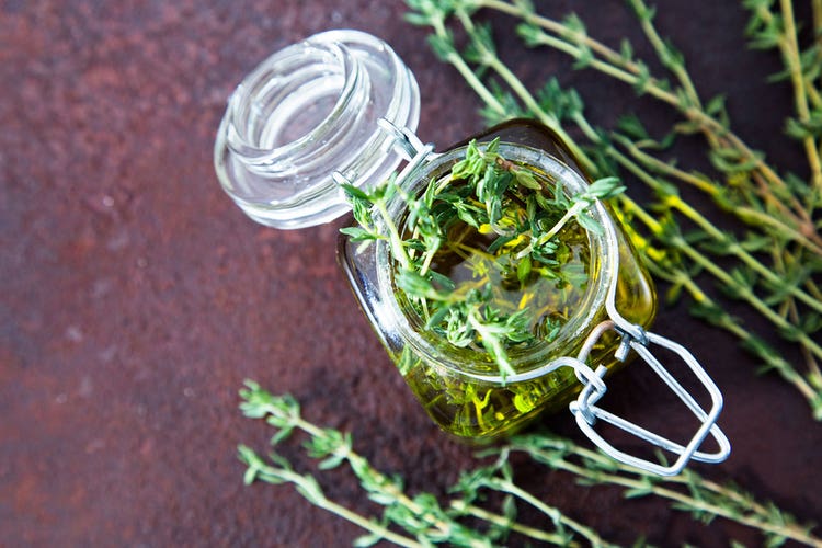 5-herbs-in-a-jar